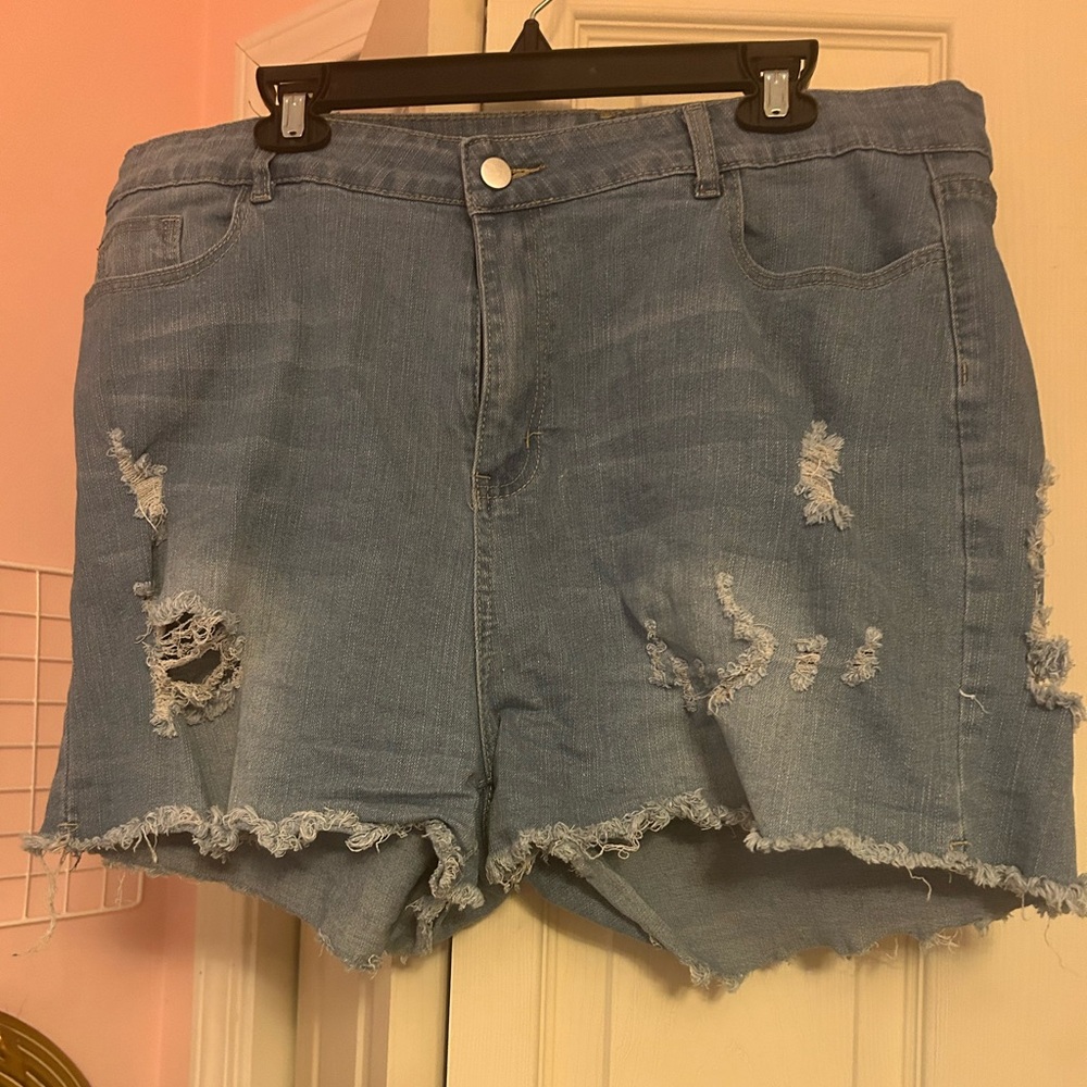 SHEIN plus size shorts